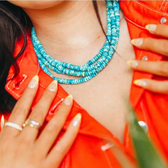 NWOT Allie + Bess Isla Necklace ✨ Turquoise Beaded Necklace with Gold Accents - Picture 5 of 9